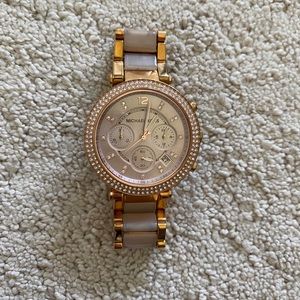Micheal Kors rose gold watch